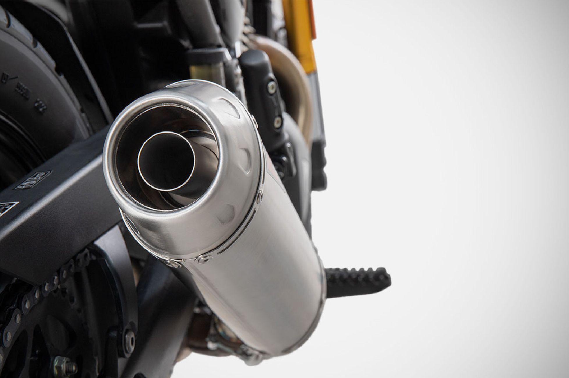 Exhaust Triumph Scrambler 400 X - 2024 slip on Steel silencer ZARD