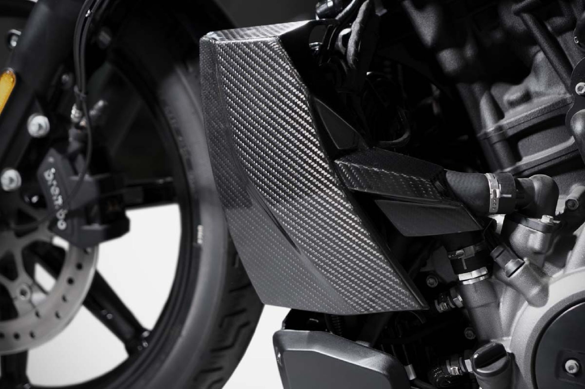 PANNELLI E COPRI TAPPO RADIATORE Harley Davidson NIGHTSTER 975 21-23