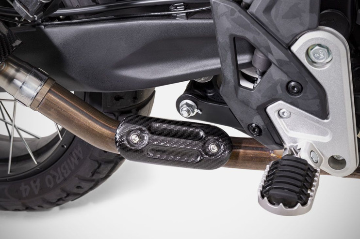 MT450 paracalore (2024) heat-shield CFMOTO Zard fibra di carbonio