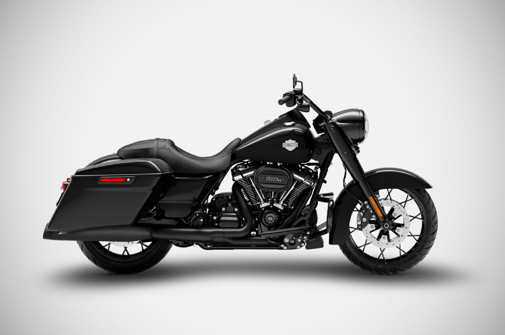 ROAD KING SPECIAL EXHAUST | "4.33 INCHES" SLIP-ONS (06-16) BLACK CERAKOTE