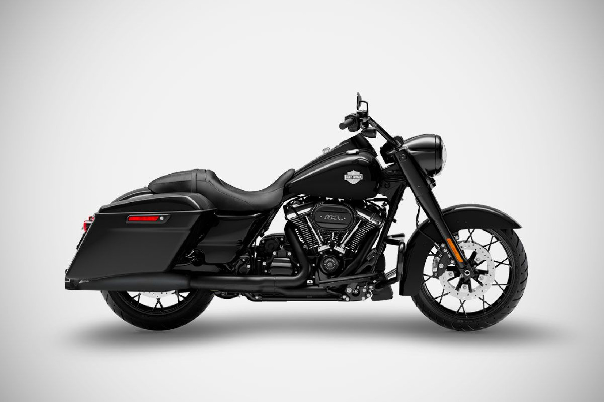 ROAD KING SPECIAL EXHAUST | "4.33 INCH" SLIP-ONS (06-16) BLACK